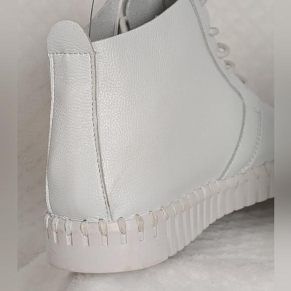 Caposhie Exclusive Shoes White Microfiber Chukka Boot White Size 7, 37 EU - Picture 7 of 11